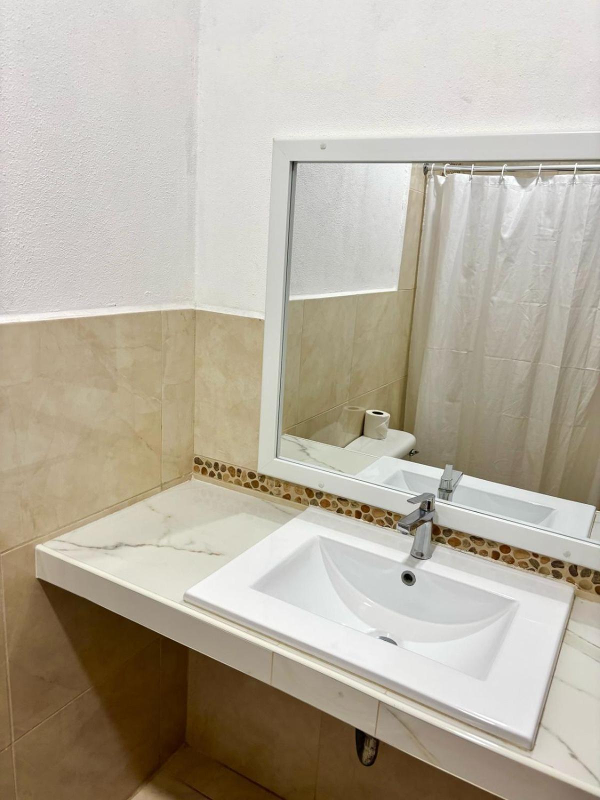 Hotel Faramo Puerto Barrios Exterior photo